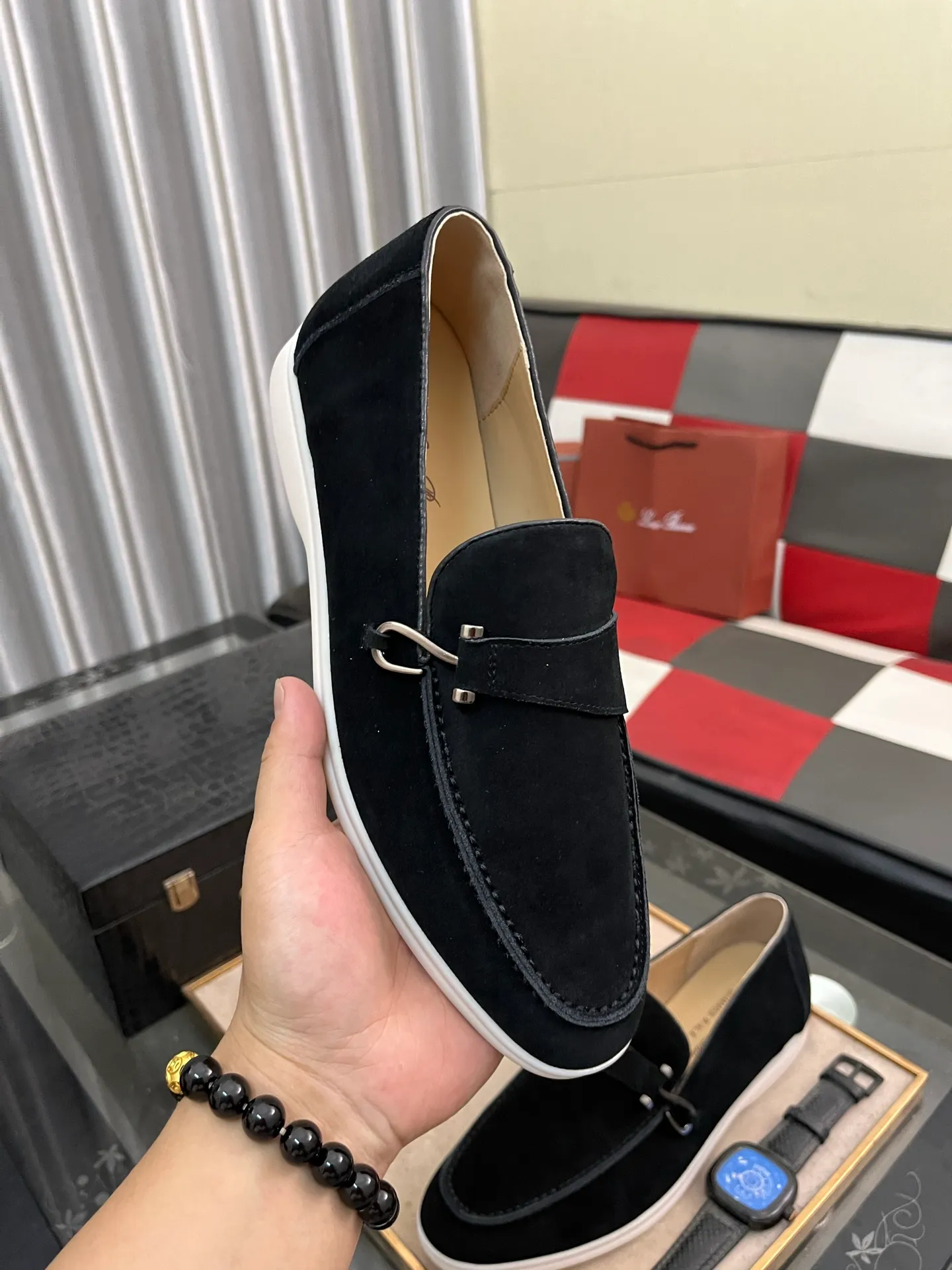 Men's Men's Shoes💰420⌚️⌚️【Loro Piana】LP couple's casual sneakers. Simple and fashionable, the upper is made of cow suede and leather. Sheepskin feet. Custom rubber sole. Size: Female 35-42 (35, 41, 42, 43 customized are non-refundable) Male 38-46 (45, 46 customized)